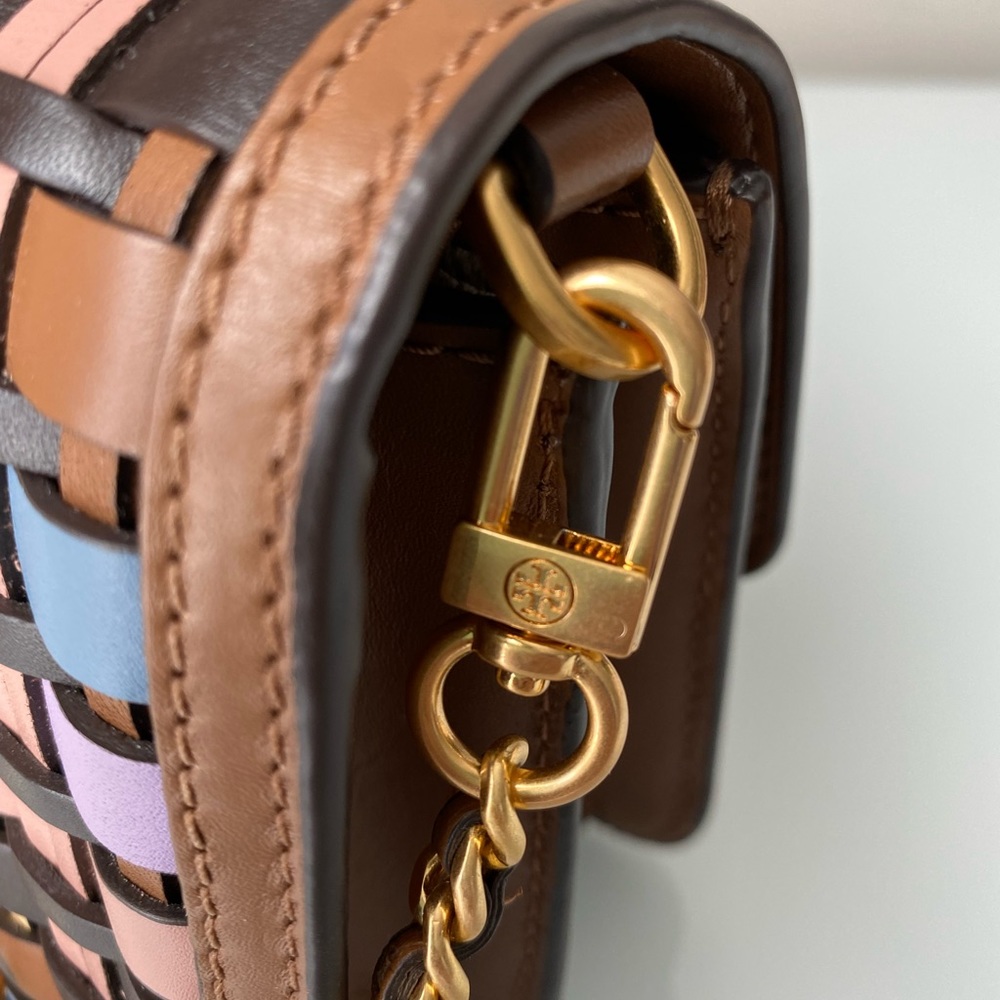 💕 Tory Burch Britten Woven Convertible Crossbody 💕 - Picture 8 of 13